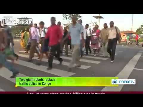 2 Giant Robots Traffic Police in Congo