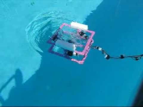 Amateur Radio Club Tests Underwater Robot