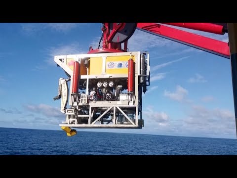 China’s Self-developed Technology Facilitates Underwater Robot’s New Depth Record