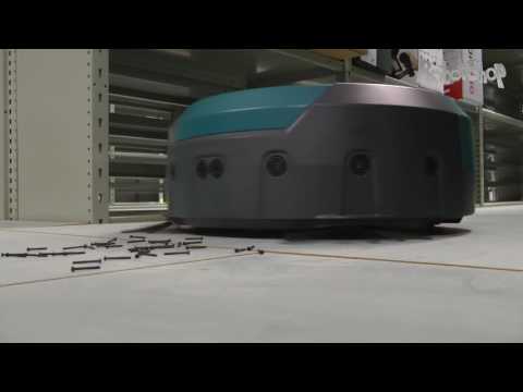 Makita DRC200Z Robot Vacuum by RobotShop.com