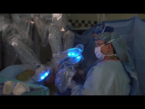 Minds of Medicine: Robotic Surgery for Kidney Tumors