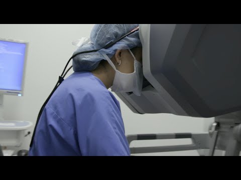 Mount Sinai Offers New Robotic Surgery For Breast Cancer Survivors