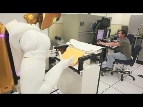Robonaut2 humanoid robot to help aerospace and auto industries