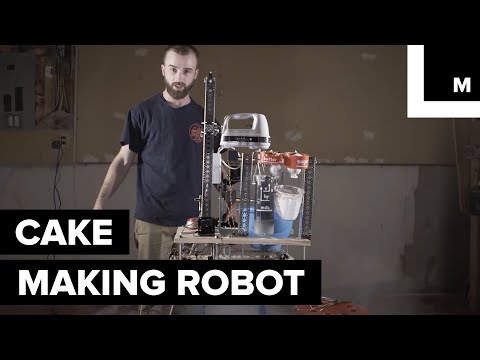 This Cake-Making Robot Puts Your Other Household Robots to Shame