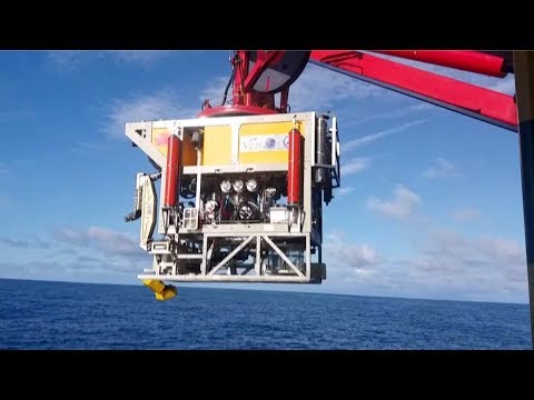 Underwater robot sets new depth record with Chinese technology